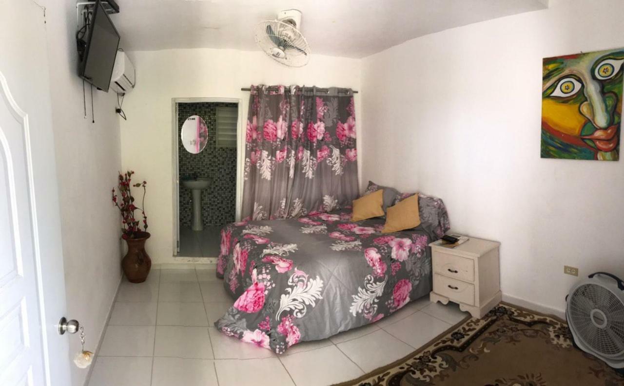 Hotel Napoles Barahona Buitenkant foto